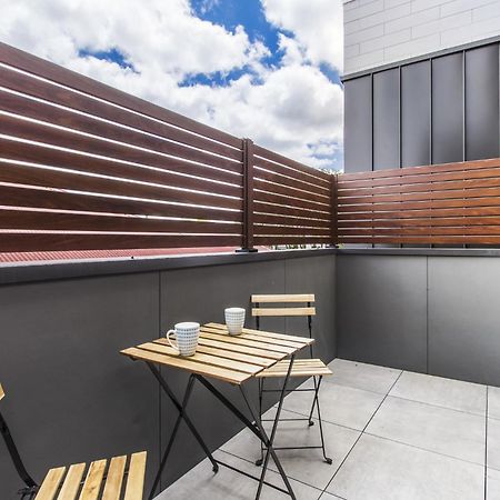 Boutique Apartment In Quiet, Sought-After Suburb Carnegie Buitenkant foto